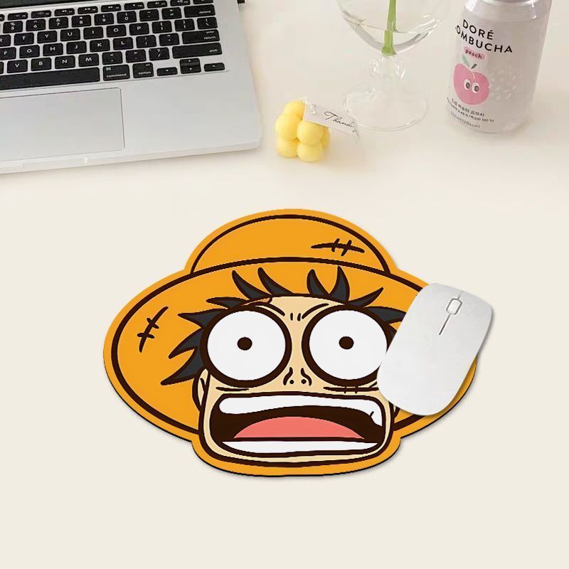ワンピース ルフィ マウスパッド、小型コンピューターデスクマ - Anime One Piece Merchandise のレビューと価格